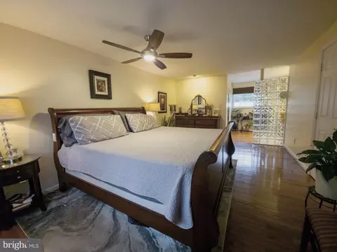 Bedroom - 2961 Ashdown Frst, Herndon, VA 20171 photo 2 of 6