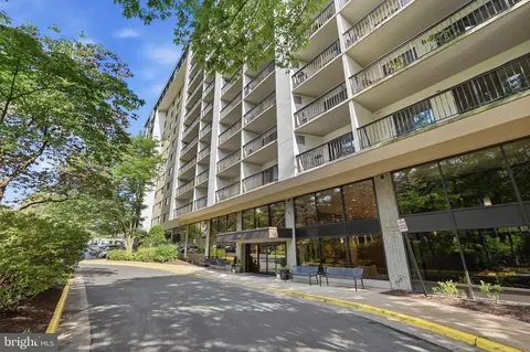 3800 Powell Ln #1219, Falls Church, VA 22041