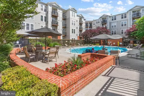 2655 Prosperity Ave #415, Fairfax, VA 22031