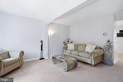 Living - 6397 Stagg Ct, Springfield, VA 22150 photo 1 of 3