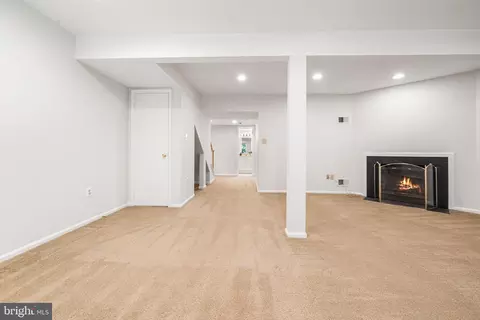 Living - 7913 Pebble Brook Ct, Springfield, VA 22153 photo 4 of 5