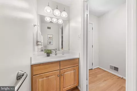 Entry Way - 7913 Pebble Brook Ct, Springfield, VA 22153 photo 4 of 4