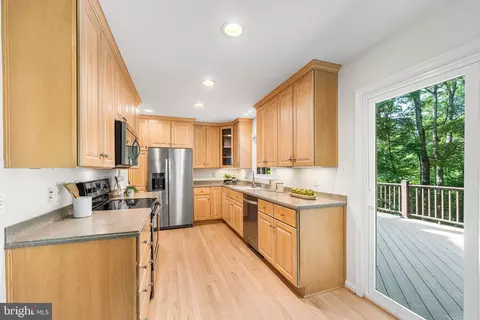 Kitchen - 7913 Pebble Brook Ct, Springfield, VA 22153 photo 1 of 6