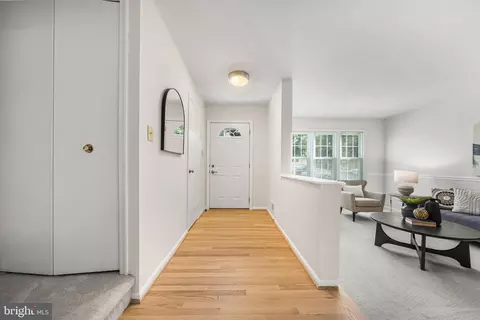 Entry Way - 7913 Pebble Brook Ct, Springfield, VA 22153 photo 2 of 4