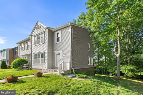 Exterior - 7913 Pebble Brook Ct, Springfield, VA 22153 photo 2 of 6