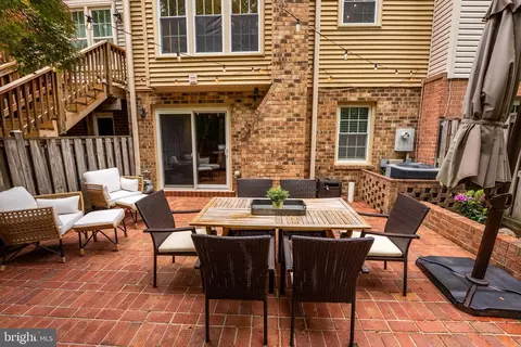 Exterior - 7716 Shootingstar Dr, Springfield, VA 22152 photo 2 of 9