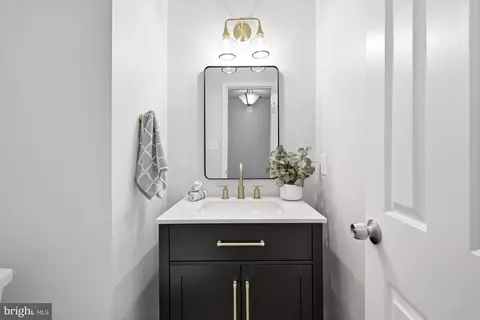 Bath - 7716 Shootingstar Dr, Springfield, VA 22152 photo 5 of 5