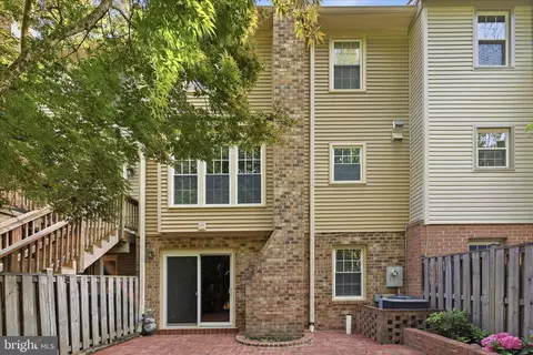 Exterior - 7716 Shootingstar Dr, Springfield, VA 22152 photo 6 of 9