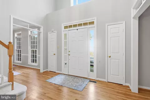 Entry Way - 8556 Hooes Rd, Springfield, VA 22153 photo 2 of 4