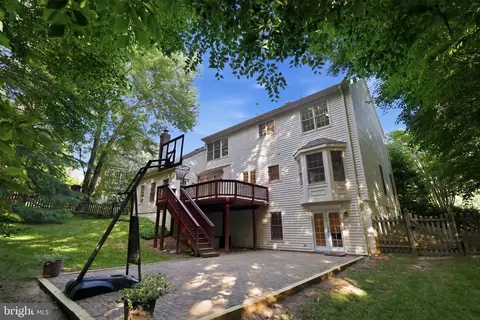 Exterior - 8556 Hooes Rd, Springfield, VA 22153 photo 8 of 11