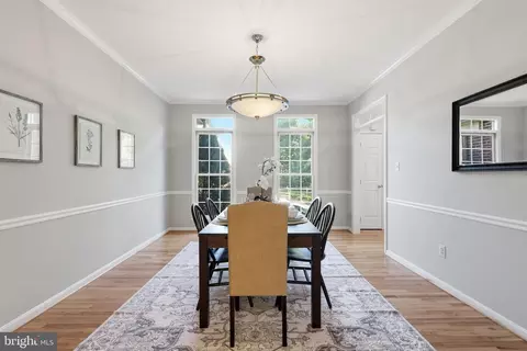 Dining - 8556 Hooes Rd, Springfield, VA 22153 photo 2 of 3