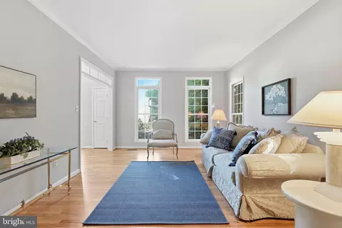 Living - 8556 Hooes Rd, Springfield, VA 22153 photo 2 of 2