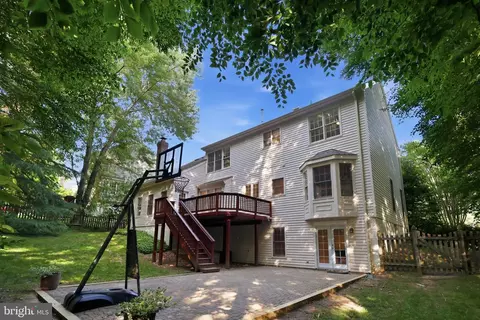 Exterior - 8556 Hooes Rd, Springfield, VA 22153 photo 10 of 11