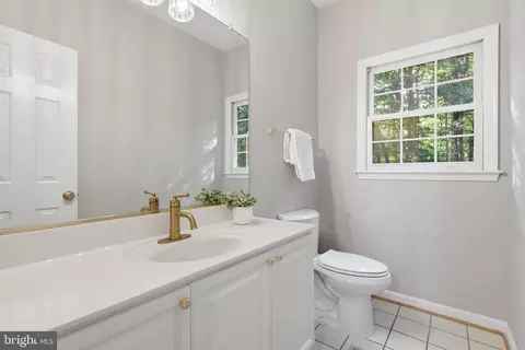 Bath - 8556 Hooes Rd, Springfield, VA 22153 photo 1 of 4