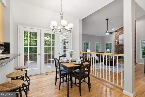 Dining - 8556 Hooes Rd, Springfield, VA 22153 photo 3 of 3