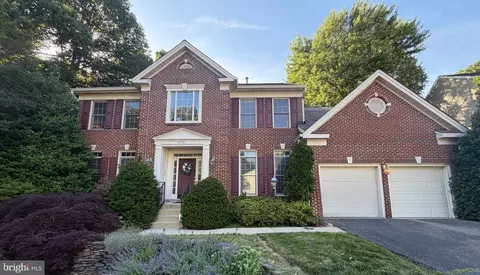 8556 Hooes Rd, Springfield, VA 22153
