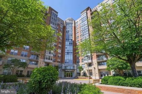 11800 Sunset Hills Rd #1024, Reston, VA 20190