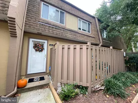 7942 Sausalito Pl #C, Alexandria, VA 22309