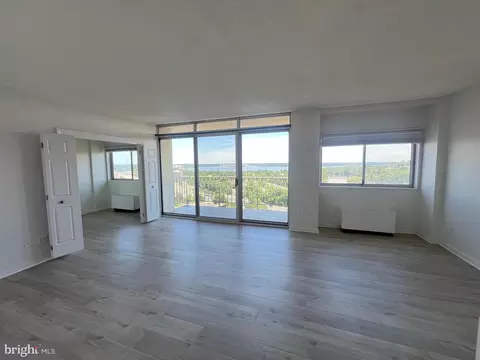 2059 Huntington Ave #1601, Alexandria, VA 22303