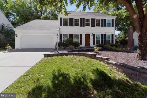 13464 Point Pleasant Dr, Chantilly, VA 20151