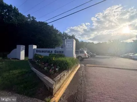 7092 Spring Garden Dr #202, Springfield, VA 22150