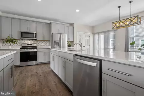 8358 Sallyport St, Lorton, VA 22079