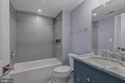 Bath - 7820 Calpurnia Ct, Mclean, VA 22102 photo 10 of 10