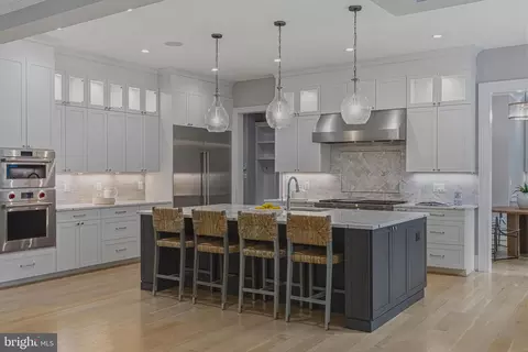 Kitchen - 7820 Calpurnia Ct, Mclean, VA 22102 photo 2 of 10