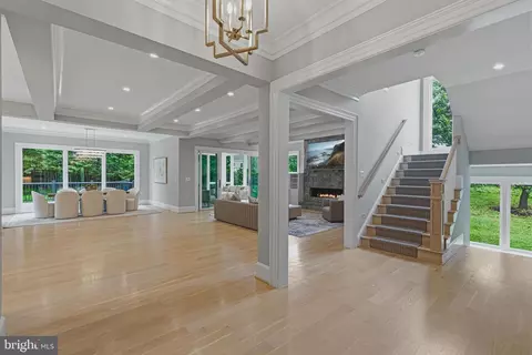 Entry Way - 7820 Calpurnia Ct, Mclean, VA 22102 photo 4 of 9