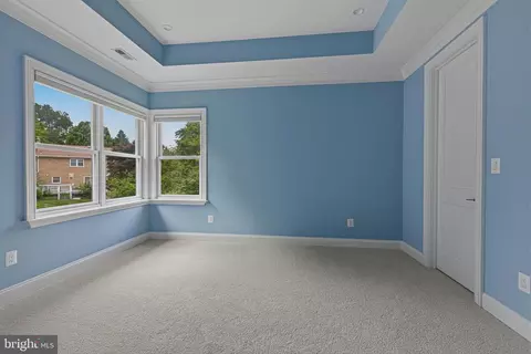 Bedroom - 7820 Calpurnia Ct, Mclean, VA 22102 photo 9 of 10