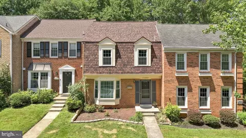 Exterior - 11533 Pine Cone Ct, Reston, VA 20191 photo 2 of 9