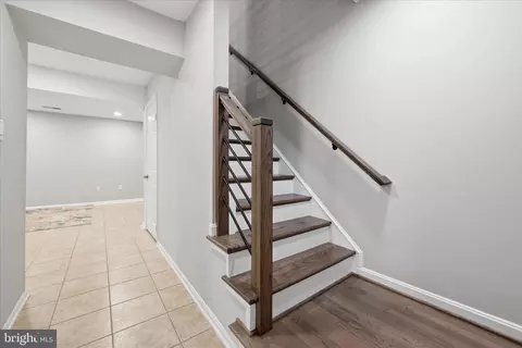 Entry Way - 11533 Pine Cone Ct, Reston, VA 20191 photo 2 of 3
