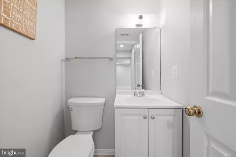 Entry Way - 11533 Pine Cone Ct, Reston, VA 20191 photo 3 of 3