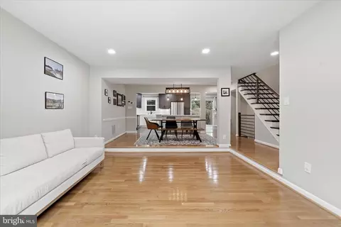Living - 11533 Pine Cone Ct, Reston, VA 20191 photo 1 of 2