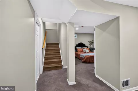 Entry Way - 11057 Bishopsgate Ct, Reston, VA 20194 photo 8 of 8