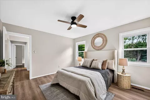 Bedroom - 11057 Bishopsgate Ct, Reston, VA 20194 photo 3 of 6