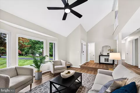 Living - 11057 Bishopsgate Ct, Reston, VA 20194 photo 1 of 4