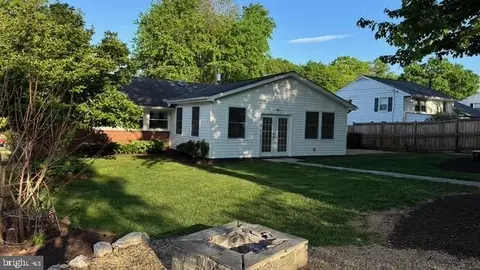 Exterior - 5313 Nutting Dr, Springfield, VA 22151 photo 2 of 3