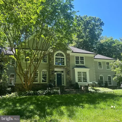 7211 Twelve Oaks Dr, Fairfax Station, VA 22039