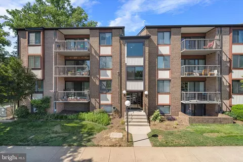 9730 Kingsbridge Dr #3, Fairfax, VA 22031