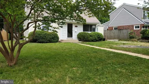 6711 Swarthmore Dr, Alexandria, VA 22307