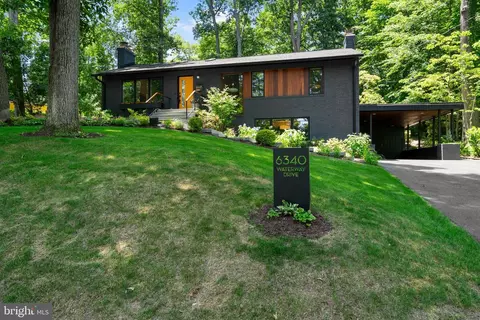 6340 Waterway Dr, Falls Church, VA 22044