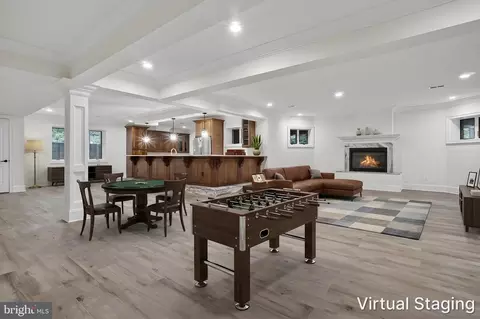 Living - 7112 Georgetown Pike, Mclean, VA 22101 photo 10 of 10