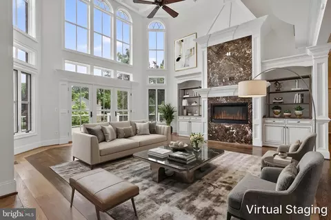 Living - 7112 Georgetown Pike, Mclean, VA 22101 photo 3 of 10