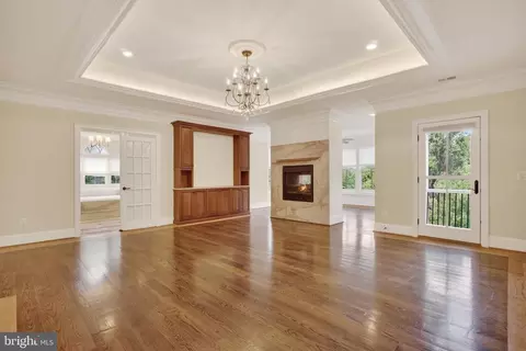 Living - 7112 Georgetown Pike, Mclean, VA 22101 photo 4 of 7