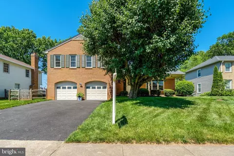 9920 Marquand Dr, Burke, VA 22015