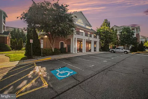 12956 Centre Park Cir #317, Herndon, VA 20171