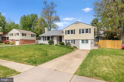 Exterior - 7402 Dunston St, Springfield, VA 22151 photo 2 of 7