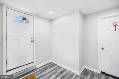 Entry Way - 7402 Dunston St, Springfield, VA 22151 photo 6 of 6
