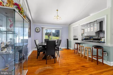Dining - 8304 Harland Dr, Springfield, VA 22152 photo 2 of 2